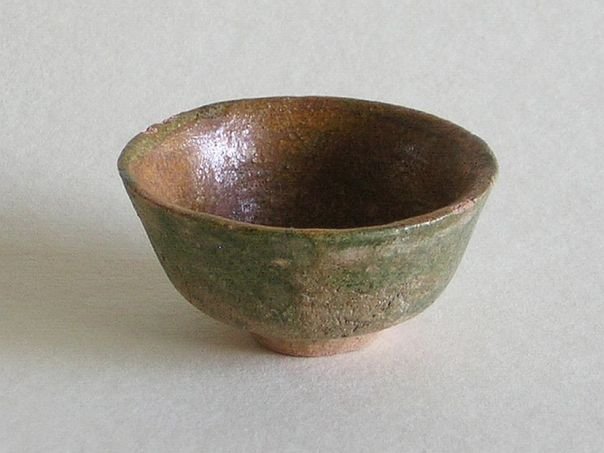 Bowl of a slightly wider format – (6395)